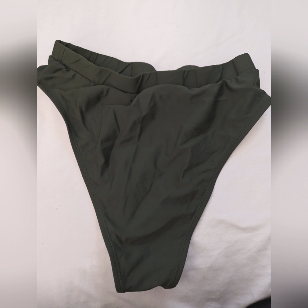 Women's bathing suit